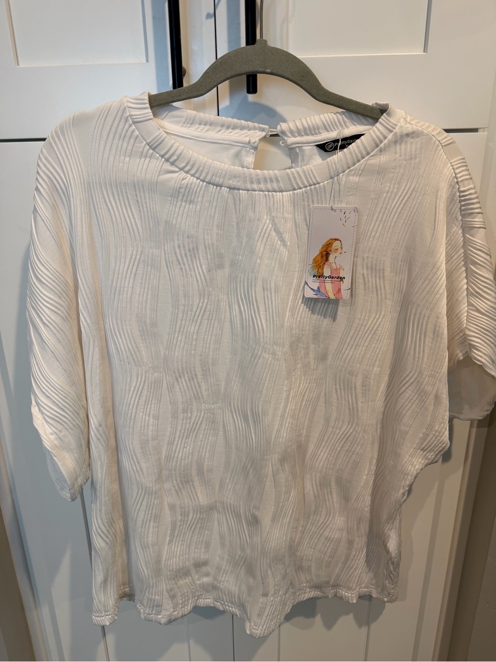 Textured White Short Sleeve Crewneck Top - Unbranded